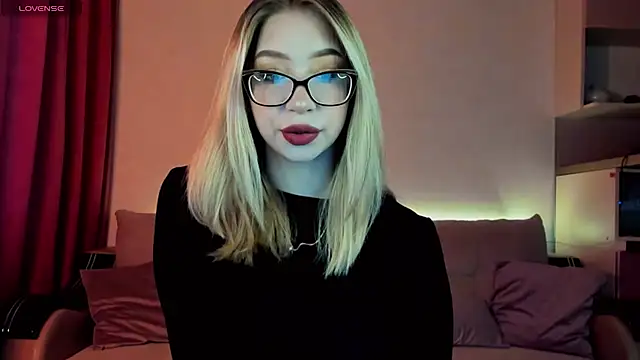 Annabelle Art online show from March 2025 01:45:01 PM