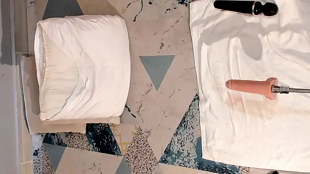 Eilin clio online show from March 2025 10:51:01 PM