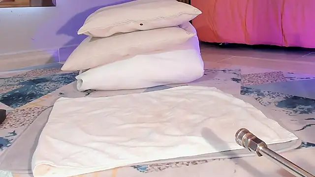 Eilin clio online show from March 2025 07:42:02 PM