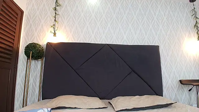 Snapshot of sandy_rivas chatting on April 2026 12:23:01 PM sandy rivas online show from April 2026 12:23:01 PM