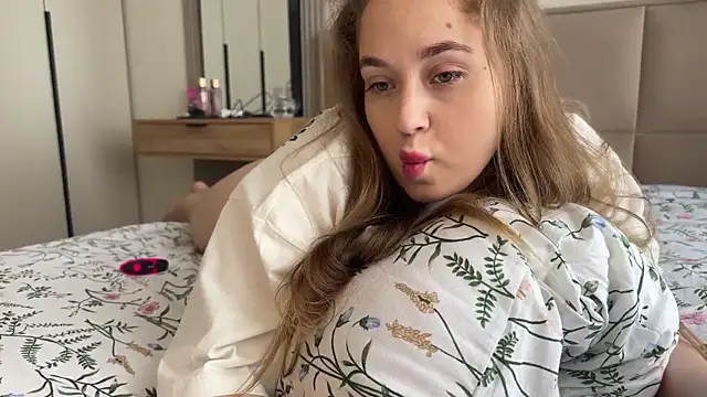 endlesssoffi online show from July 2026 01:21:02 PM