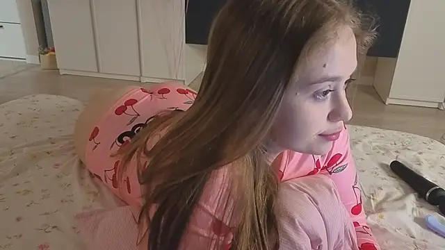 endlesssoffi online show from February 2026 07:03:01 PM