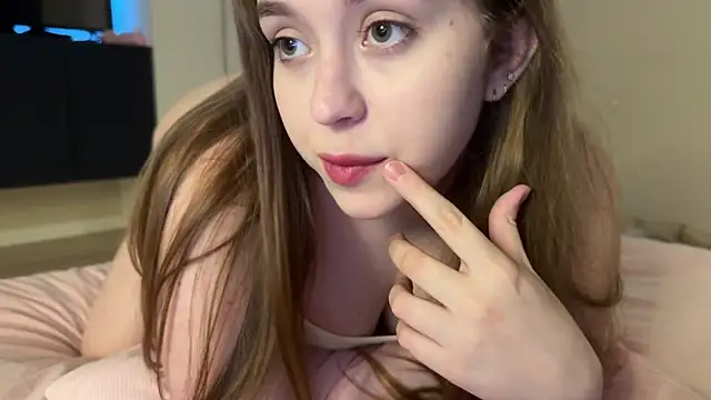 endlesssoffi online show from April 2026 06:12:02 PM