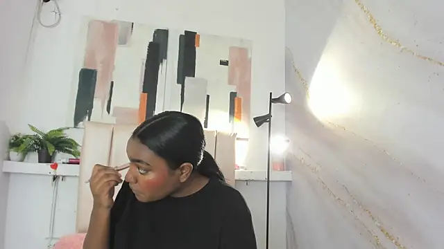 kayna gomez online show from December 2025 07:41:02 PM