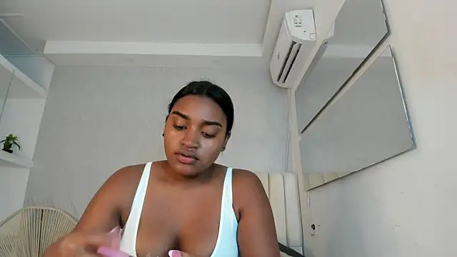 kayna gomez online show from May 2026 07:28:02 PM
