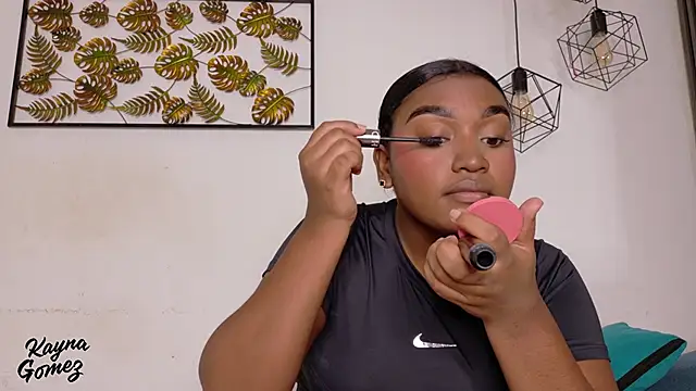 kayna gomez online show from January 2026 07:21:01 PM