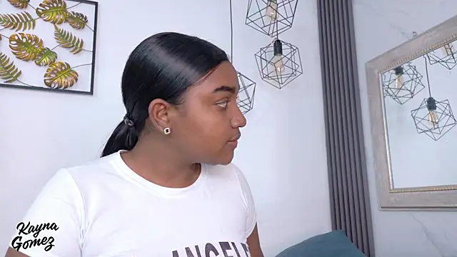 kayna gomez online show from January 2026 07:10:02 PM