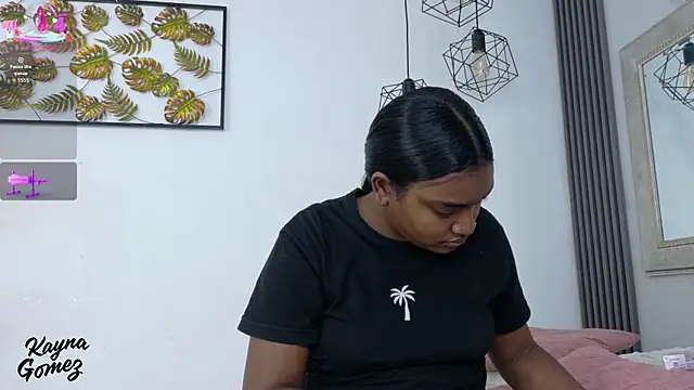 kayna gomez online show from December 2025 07:03:02 PM