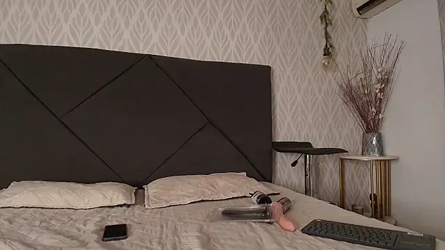 kayna gomez online show from February 2026 07:13:01 PM