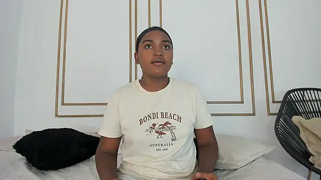 kayna gomez online show from April 2026 07:07:01 PM