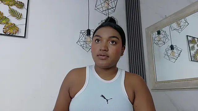 kayna gomez online show from December 2025 07:07:02 PM