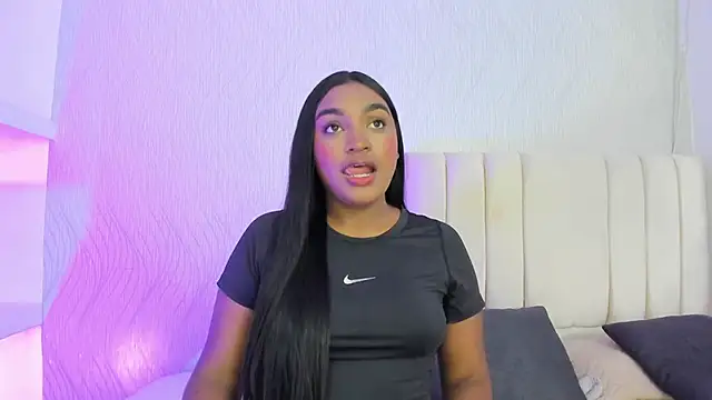 kayna gomez online show from November 2025 07:03:01 PM