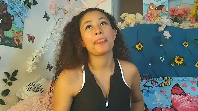 Milkdulce1 online show from May 2026 02:16:02 PM
