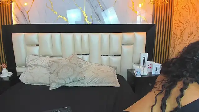 SofiaLaurents online show from November 2025 12:27:02 PM