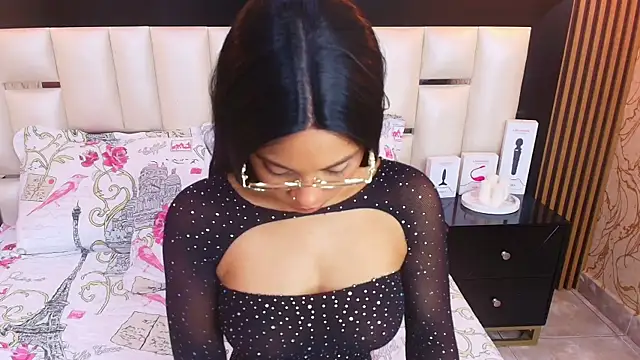 SofiaLaurents online show from October 2025 01:54:02 PM