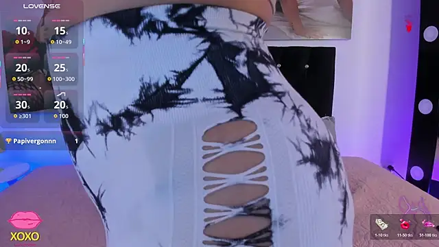 vaiolet triana online show from April 2026 06:21:01 PM