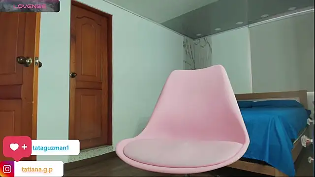 tataguzman1 online show from October 2025 11:54:01 AM