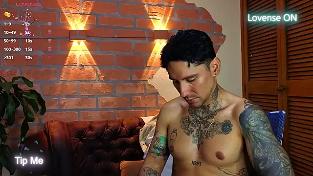 Dylanstonne online show from November 2025 09:29:01 PM