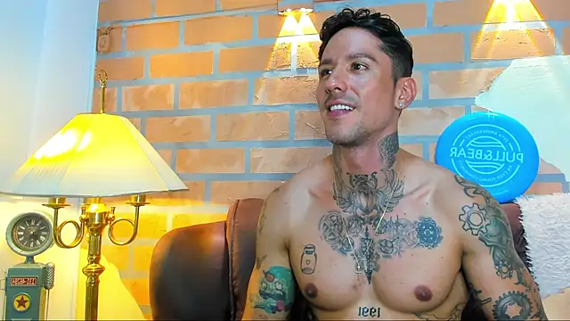 Snapshot of Dylanstonne chatting on February 2025 10:15:02 PM Dylanstonne online show from February 2025 10:15:02 PM