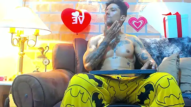 Snapshot of Dylanstonne chatting on February 2025 08:59:01 PM Dylanstonne online show from February 2025 08:59:01 PM