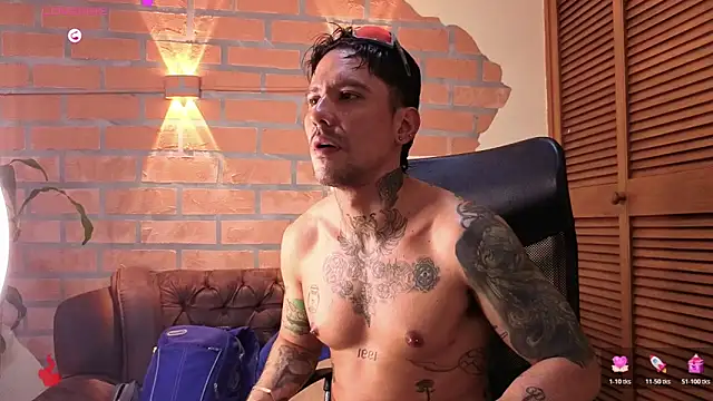 Dylanstonne online show from December 2025 08:50:01 PM