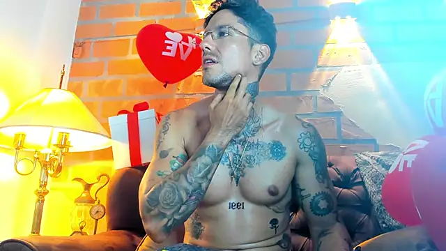 Snapshot of Dylanstonne chatting on February 2025 10:21:01 PM Dylanstonne online show from February 2025 10:21:01 PM