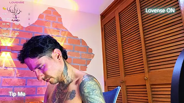 Dylanstonne online show from November 2025 08:13:02 PM