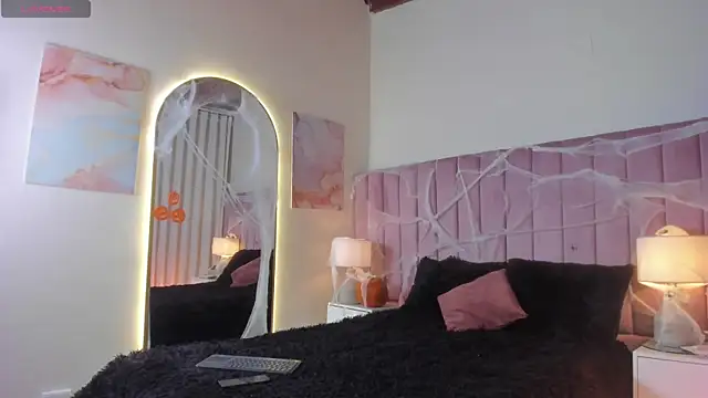 Aleja arango1 online show from October 2025 07:37:01 PM