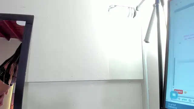 Aleja arango1 online show from October 2025 10:18:02 PM