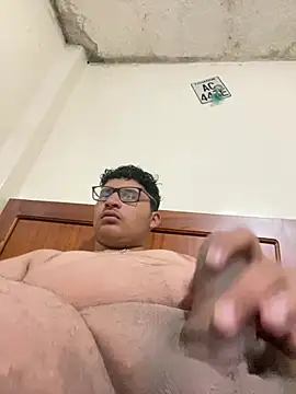 Snapshot of Ruk436 chatting on February 2025 01:25:02 AM Ruk436 online show from February 2025 01:25:02 AM