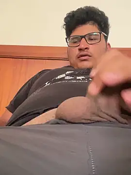 Snapshot of Ruk436 chatting on January 2025 09:01:02 PM Ruk436 online show from January 2025 09:01:02 PM