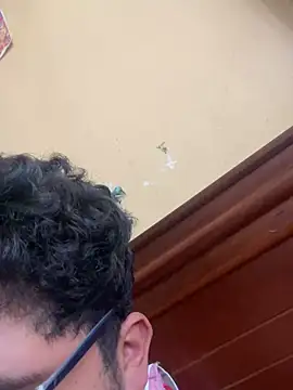 Snapshot of Ruk436 chatting on January 2025 08:05:02 PM Ruk436 online show from January 2025 08:05:02 PM