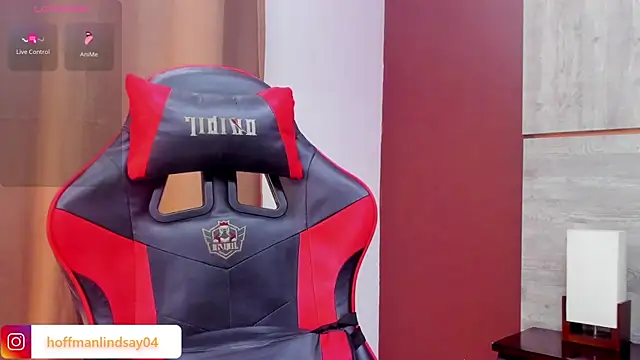 Snapshot of lindsayhoffman18 chatting on February 2025 02:27:01 PM lindsayhoffman18 online show from February 2025 02:27:01 PM