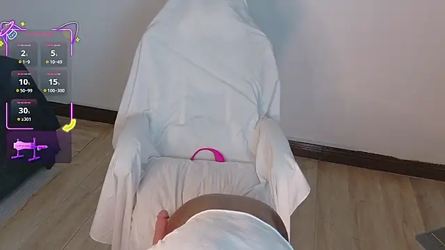 ahvi ebony online show from February 2026 01:42:02 PM