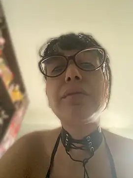 Snapshot of Carla_fcoxx chatting on June 2026 04:17:02 PM Carla fcoxx online show from June 2026 04:17:02 PM
