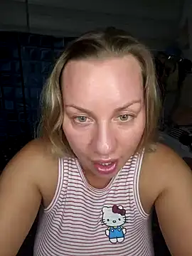 Sparkle2206 online show from May 2026 10:41:02 PM