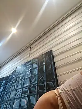 Sparkle2206 online show from October 2025 10:53:01 PM