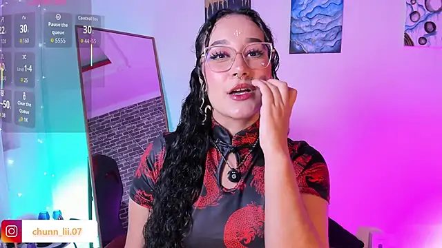 chunn liioo online show from March 2026 01:28:01 AM