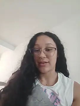 chunn liioo online show from November 2025 08:46:01 PM