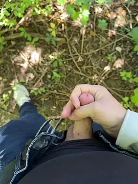 Snapshot of kareem0010 chatting on September 2025 12:19:01 PM kareem0010 online show from September 2025 12:19:01 PM