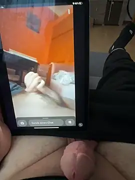 Snapshot of kareem0010 chatting on January 2025 02:51:02 PM kareem0010 online show from January 2025 02:51:02 PM