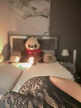 Pink Jazmin online show from March 2026 12:39:01 AM