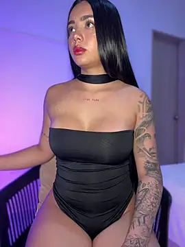 Pink Jazmin online show from May 2026 01:25:01 AM
