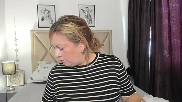 MonyCassius online show from May 2026 12:11:02 PM