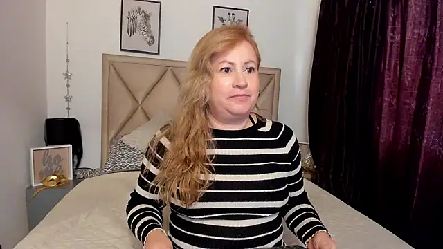 MonyCassius online show from November 2025 12:16:02 PM