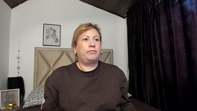 MonyCassius online show from November 2025 11:58:01 AM