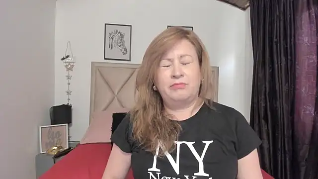 MonyCassius online show from December 2025 12:29:02 PM