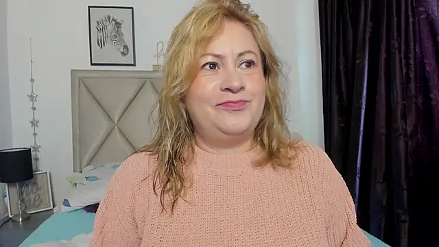 MonyCassius online show from April 2026 12:30:02 PM