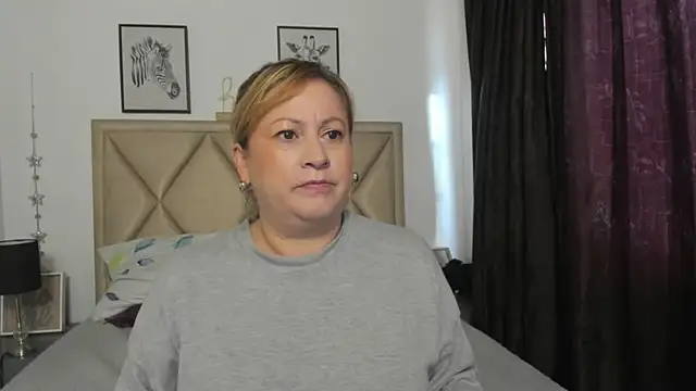 MonyCassius online show from May 2026 12:04:01 PM