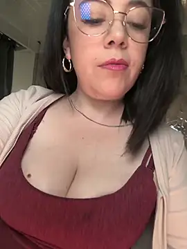 Bella fournier online show from April 2026 12:40:01 AM